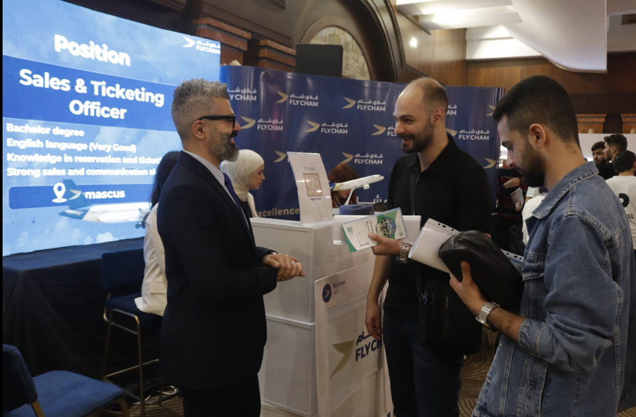 الرعاة الفضيون لملتقى فرص العمل بنسخته الرابعة على التوالي Fly sham، Bee order، EMBS