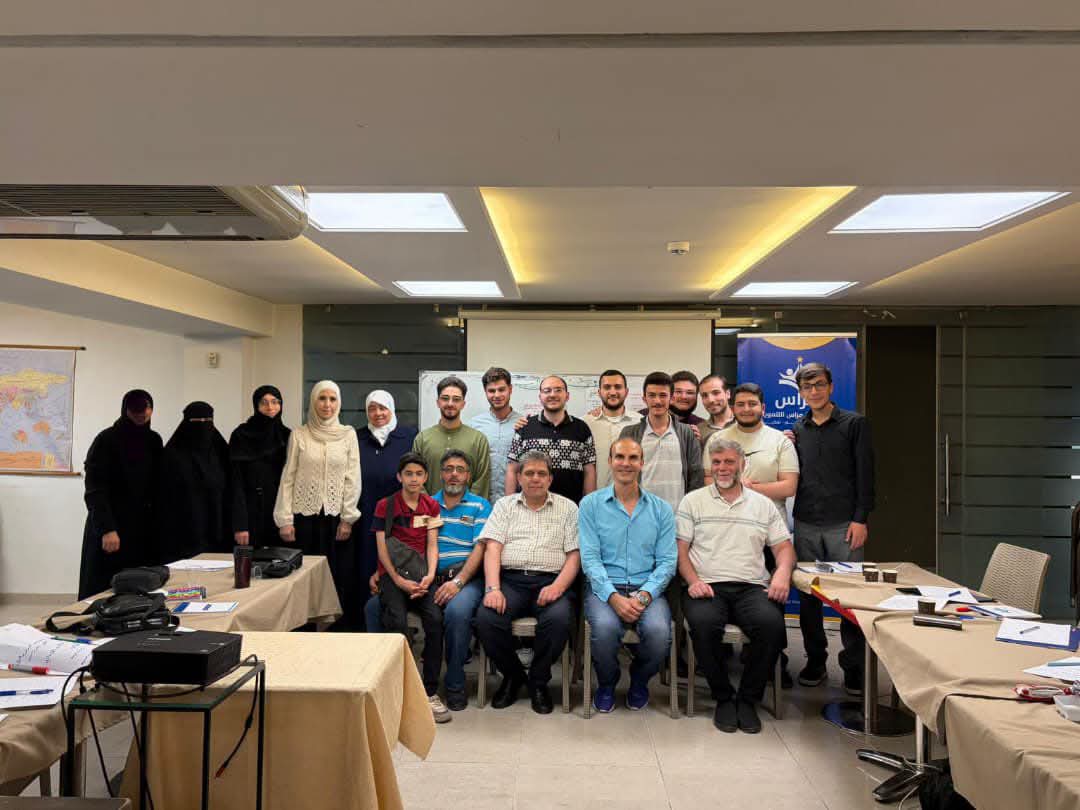 قدمت مؤسسة إدارة الموارد البشرية بالتعاون مع مؤسسة مِراس ورشة عمل بعنوان “مدخل إلى إدارة الموارد البشرية وكيفية كتابة الوصف الوظيفي”