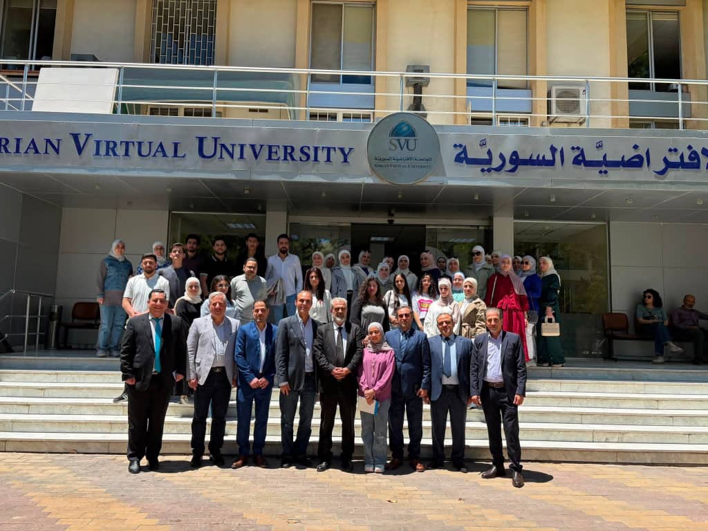 In collaboration with the Institute of Human Resource Management (IHRM) and the Syrian Virtual University, the Chairman of the Board of Trustees, Dr. Munir Abbas, presented a unique interactive workshop that addressed the most important skills and requirements for entering the job market, targeting students of the Business Administration Management (BSCM) program.